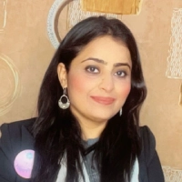Dr. Azma Maqsood ( Eagal star of Dream Group )